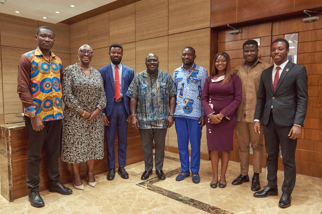 UG Executive Council meeting with government officials.